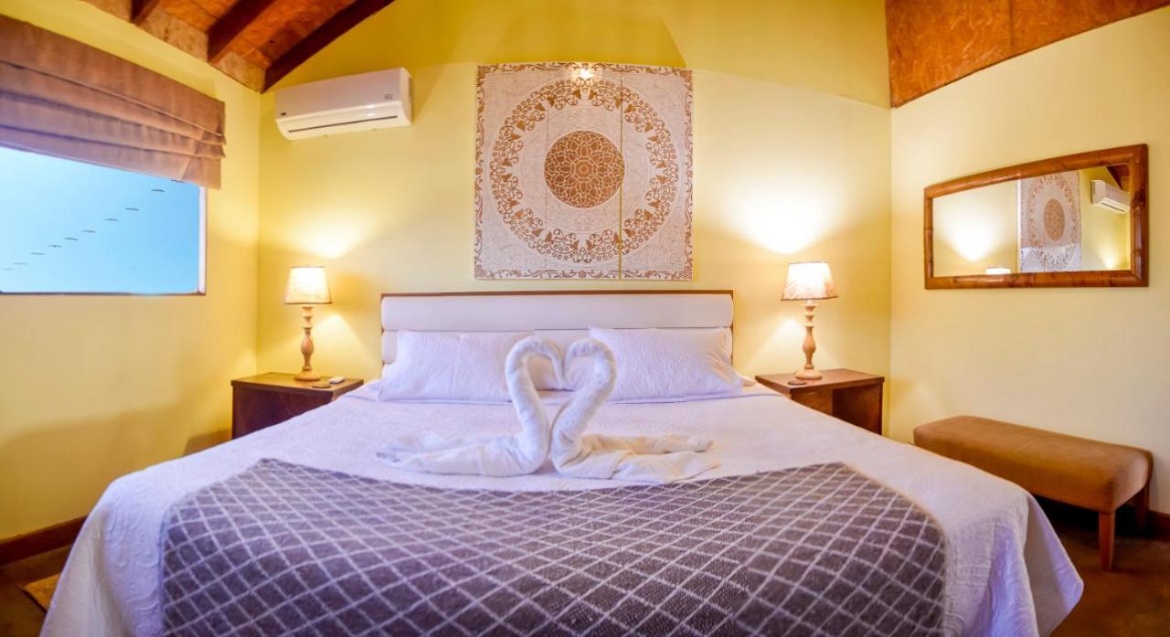Wallac Bungalows Canoas De Punta Sal Eksteriør billede